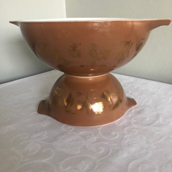 Vintage pyrex Early Americana Cinderella - Picture 3 of 10